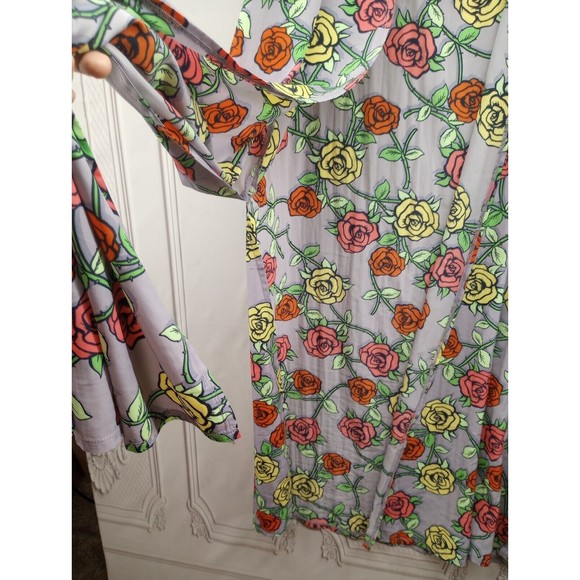 LuLa Roe Women's Long Duster Cover-up Size M Floral Roses Bathing Suit Cover EC - Picture 5 of 16